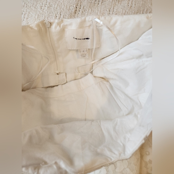 Elegant White Lace Strapless J. Crew Wedding Dress Size 4 - Picture 6 of 9